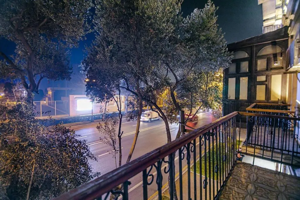 Apartment Azneft Meydani Baku