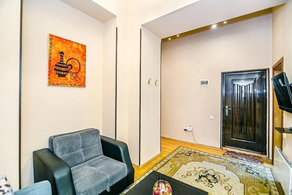 Apartment Azneft Meydani Baku